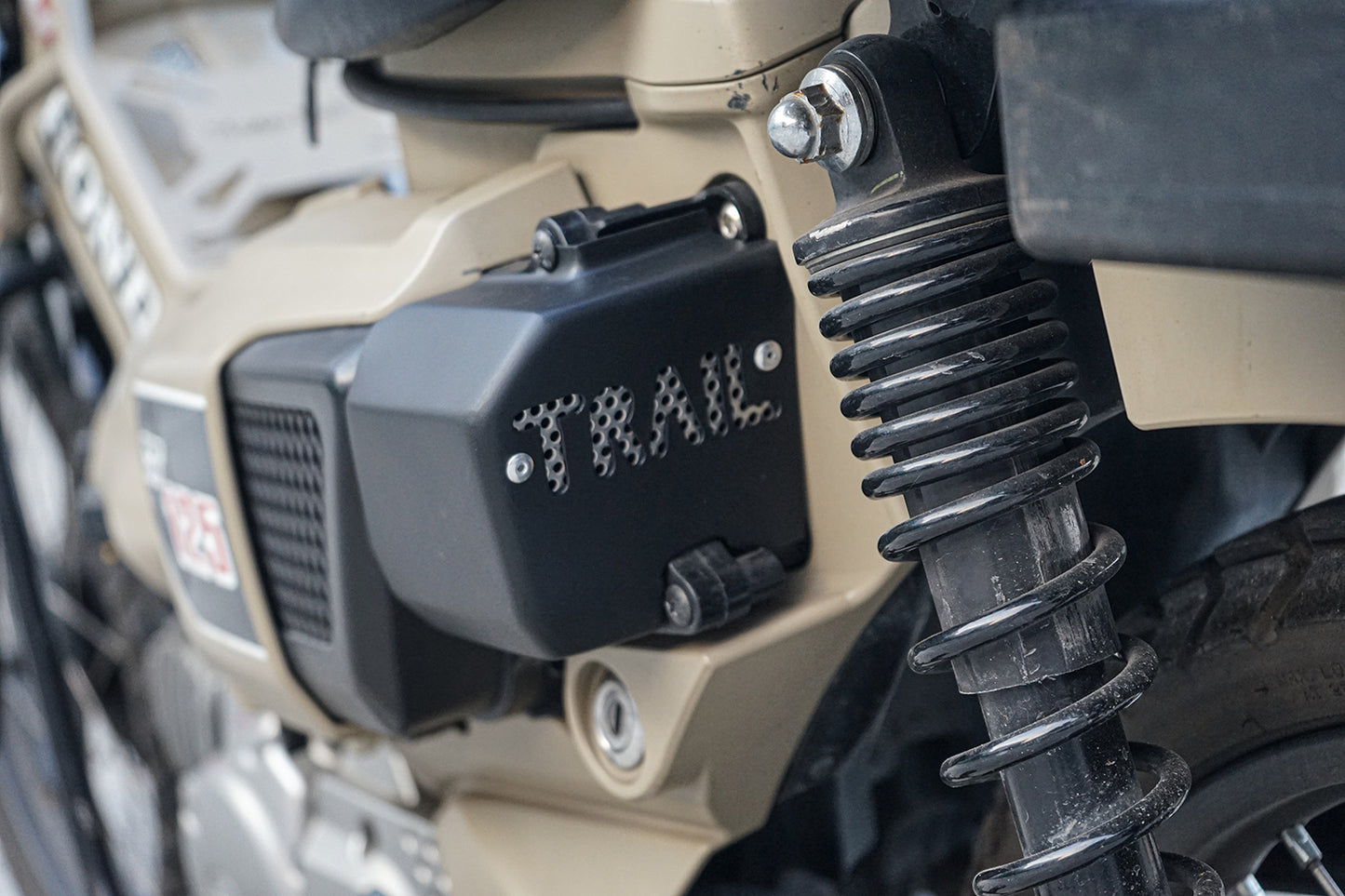 AIR FILTER COVER PLASTIC ABS BLACK FOR HONDA CT125 TRAIL125 HUNTER CUB 2020 - 2025