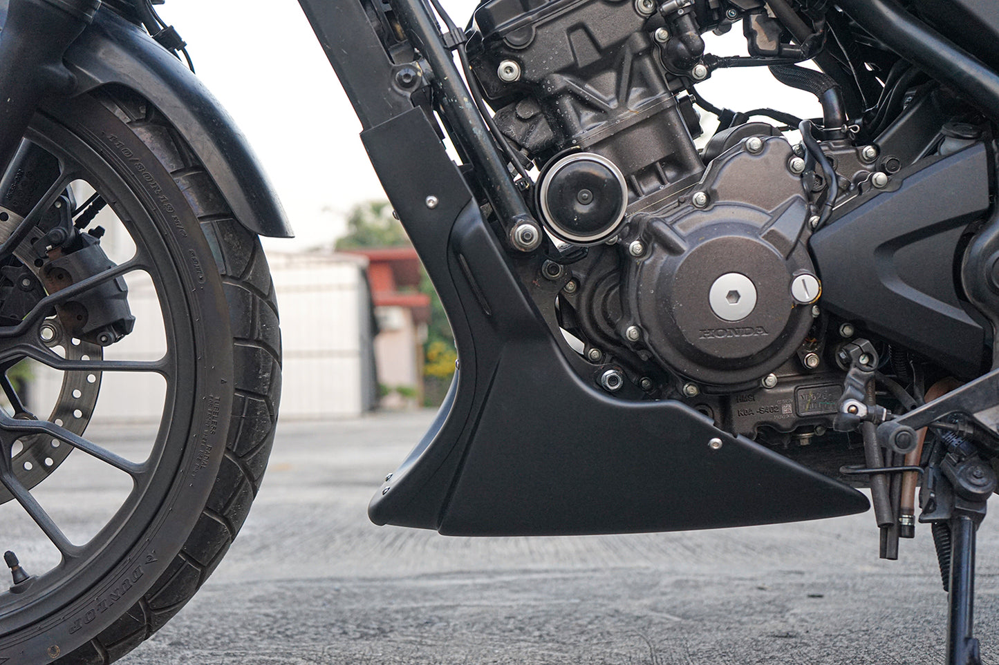 BLACK UNDER FAIRING COVER BELLY PAN ENGINE FOR HONDA SCL CL 300  2023 - 2025