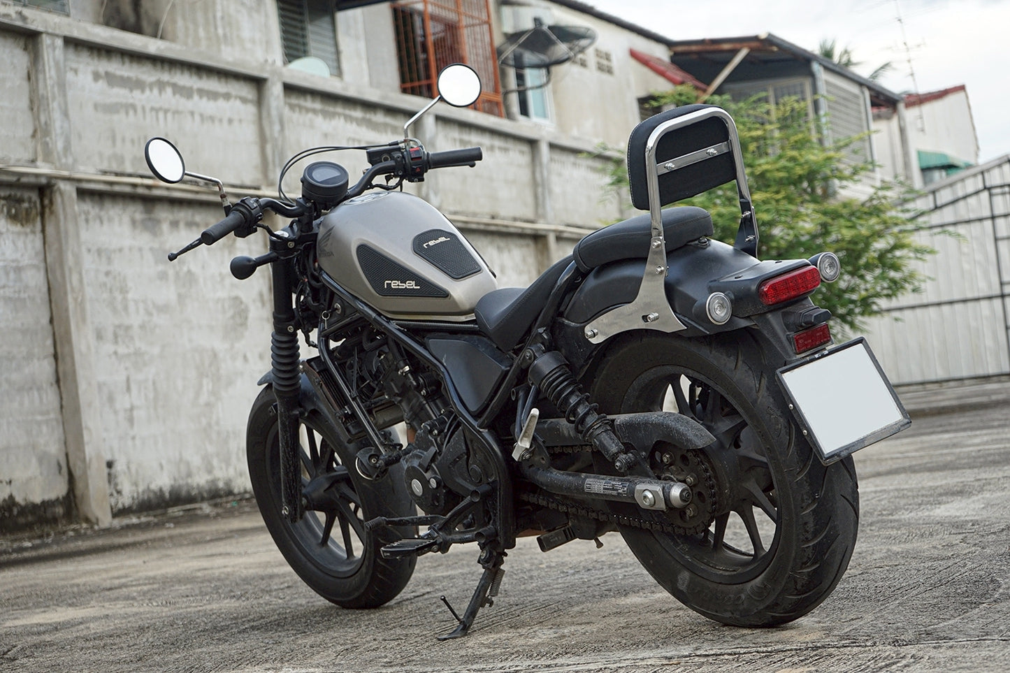 REAR BACKREST FOR PASSENGER STEEL CHROME SISSY BAR SEAT FOR HONDA REBEL CMX 300&500 2017-2025