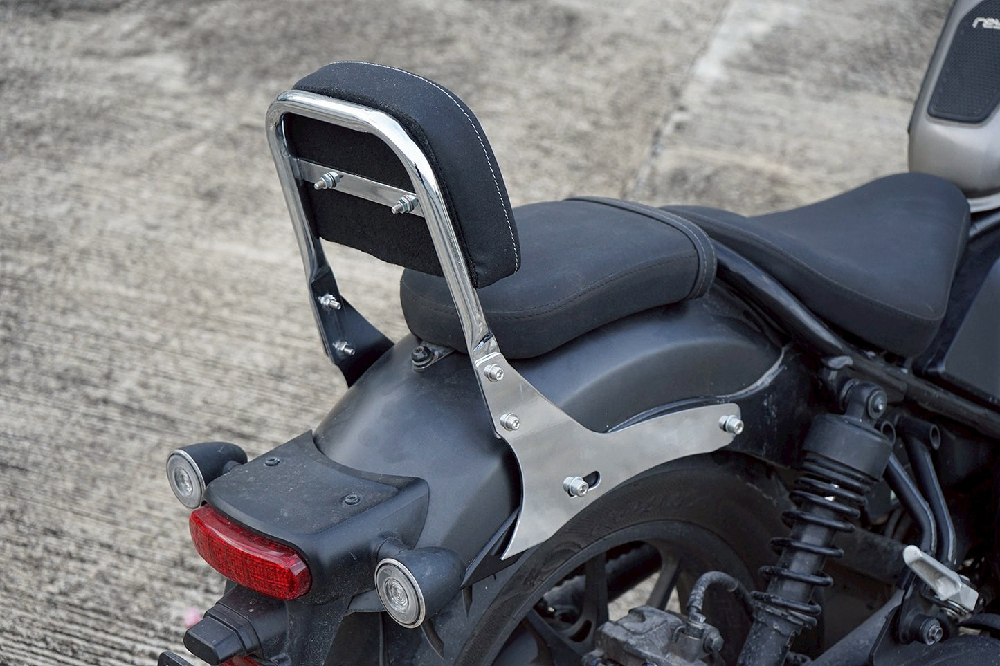 REAR BACKREST FOR PASSENGER STEEL CHROME SISSY BAR SEAT FOR HONDA REBEL CMX 300&500 2017-2025